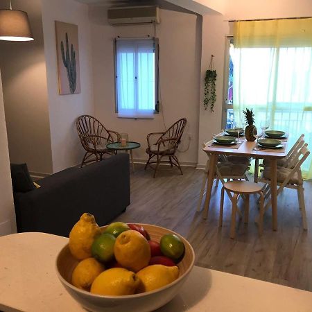 Cactus 2 Bedroom Apartment On Calle San Miguel Minutes From The Beach By Namaste Elite Торремолинос Экстерьер фото