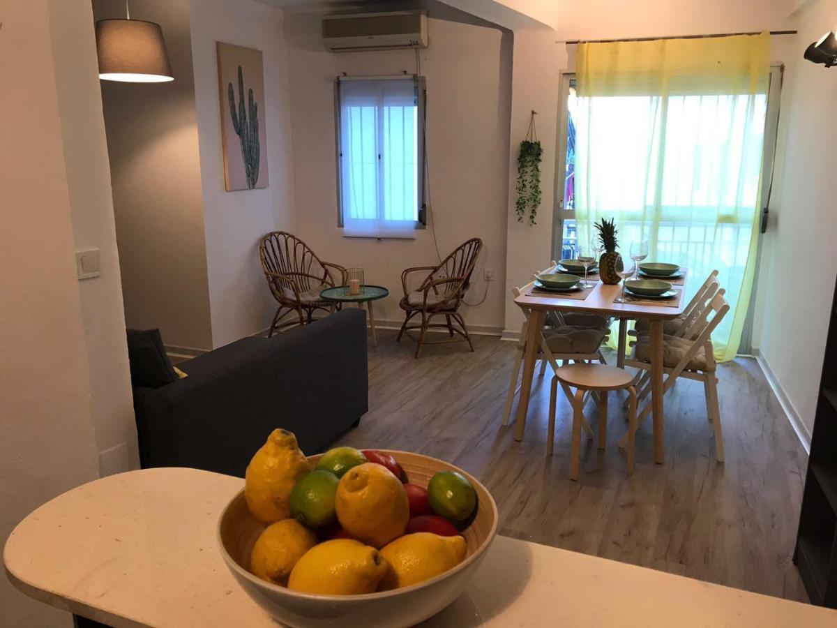 Cactus 2 Bedroom Apartment On Calle San Miguel Minutes From The Beach By Namaste Elite Торремолинос Экстерьер фото